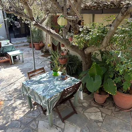 Avli-the Courtyard Affittacamere 4*