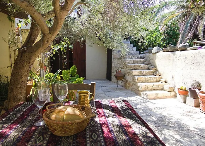 Guest house Avli-the Courtyard 4*